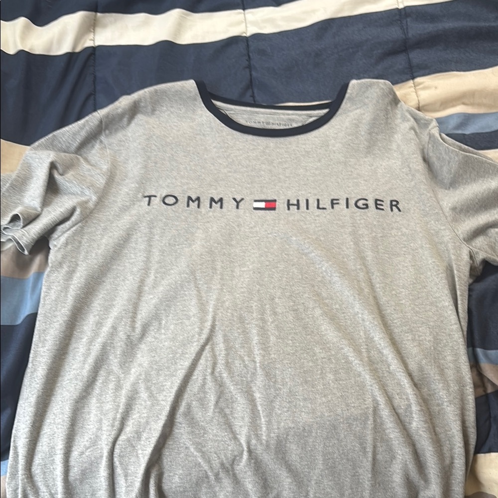 Tommy Hilfiger Light Gray Logo Tee